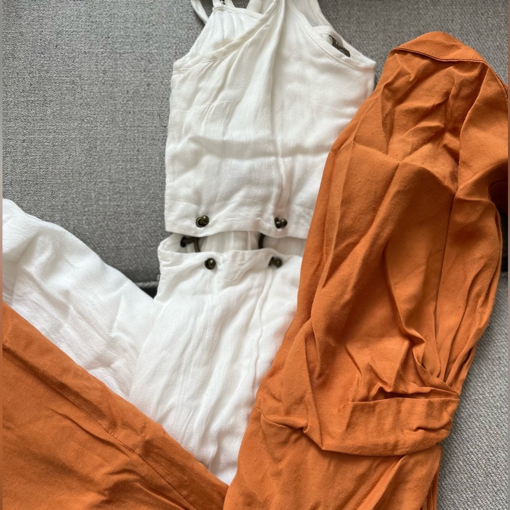 Bundle of two hot girl summer dresses 😝